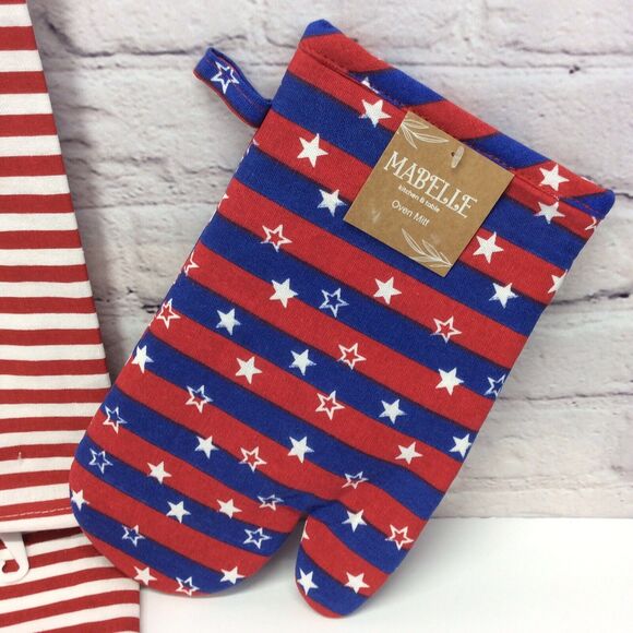 "God Bless The USA" 4 Pc Kitchen Set Patriotic 2 Towels/1 Oven Mitt/1 Pot Holder - Picture 4 of 6